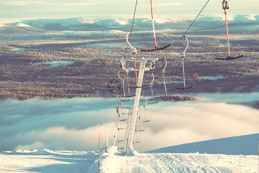 滑雪胜地的冬季图片