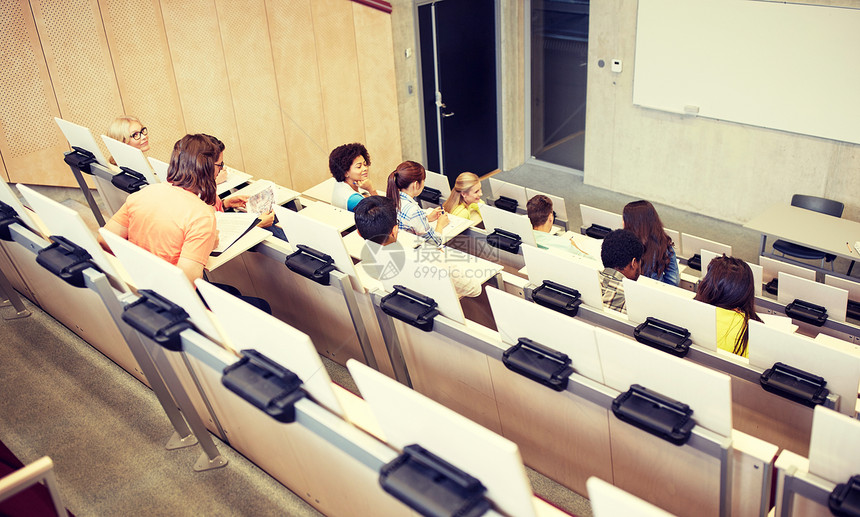 教育,高中,大学,学人的国际学生小讲堂大学报告厅的国际学生图片