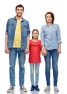 家庭人的快乐的微笑母亲,父亲小女儿的白色背景白色背景下的幸福家庭图片
