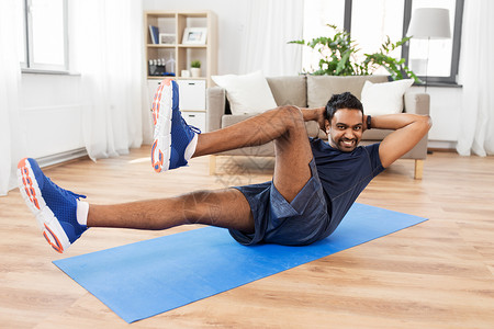 运动,健身健康的生活方式印度男子家腹部运动印度男人家腹部运动图片