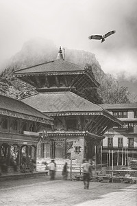 尼泊尔加德满都瓦利的巴克塔普尔的杜巴尔广场寺庙黑白摄影图片