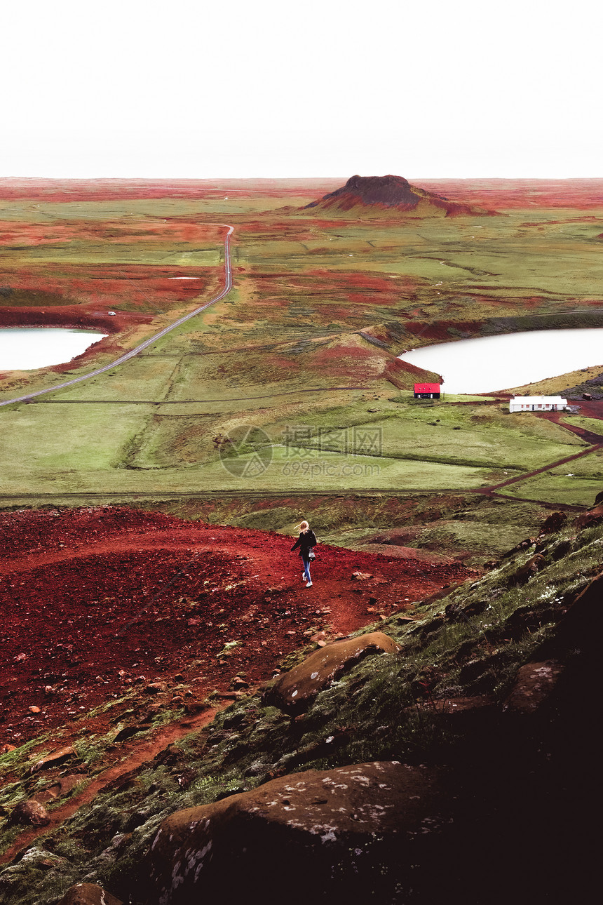 五颜六色的岩石形状冰岛图片