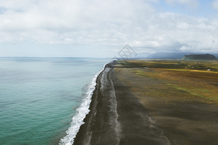 黑沙滩冰岛背景图片