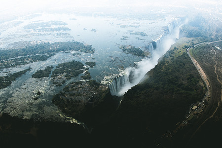 维多利亚瀑布的鸟瞰图高清图片