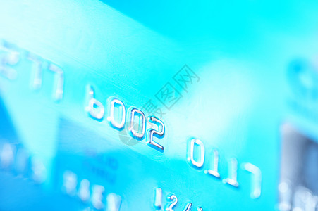 蓝色信用卡上银位数的特写数字想象图片