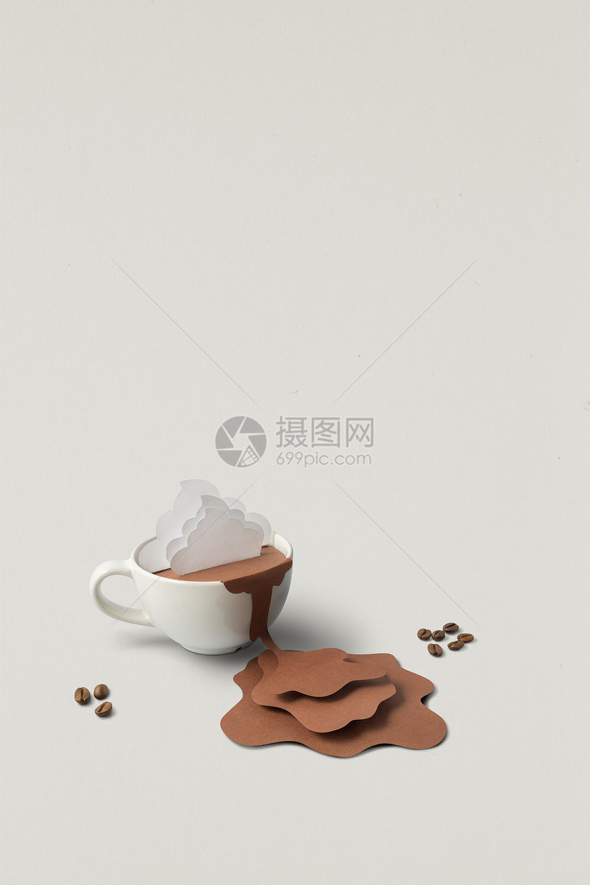 创意照片的杯子与飞溅咖啡制成的纸灰背景图片