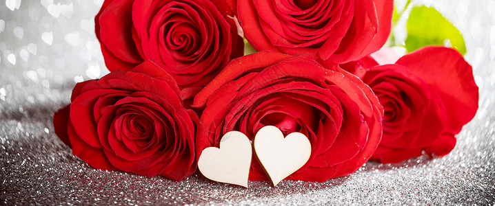 玫瑰心玫瑰心红色发光的波基心背景为情人节背景图片
