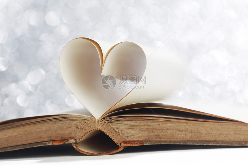 心由书页,爱阅读,情人节图片