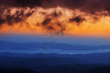 洲哥斯达黎加美丽的山脉景观图片
