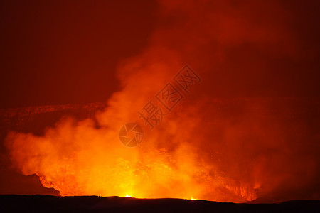火山喷发电闪雷鸣活火山夏威夷大岛上的基拉韦亚活火山背景