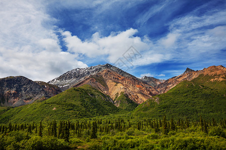 阿拉斯加风景如画的山脉图片