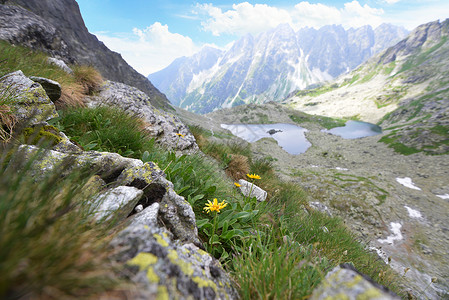 山坡山峰的山脉蓝天景观图片