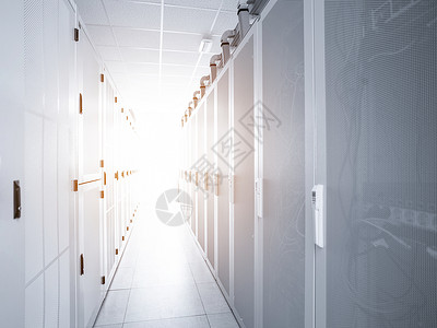 服务群众毛笔字现代服务器机房,白色服务器硬件互联网数据中心设计图片