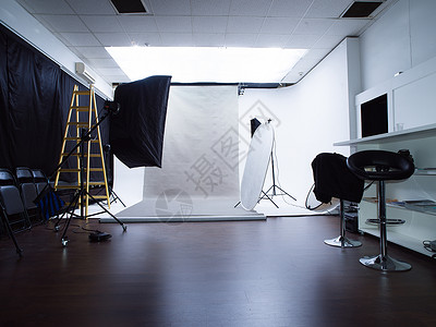 现代摄影棚内部配备专业照明设备现代摄影棚内部图片