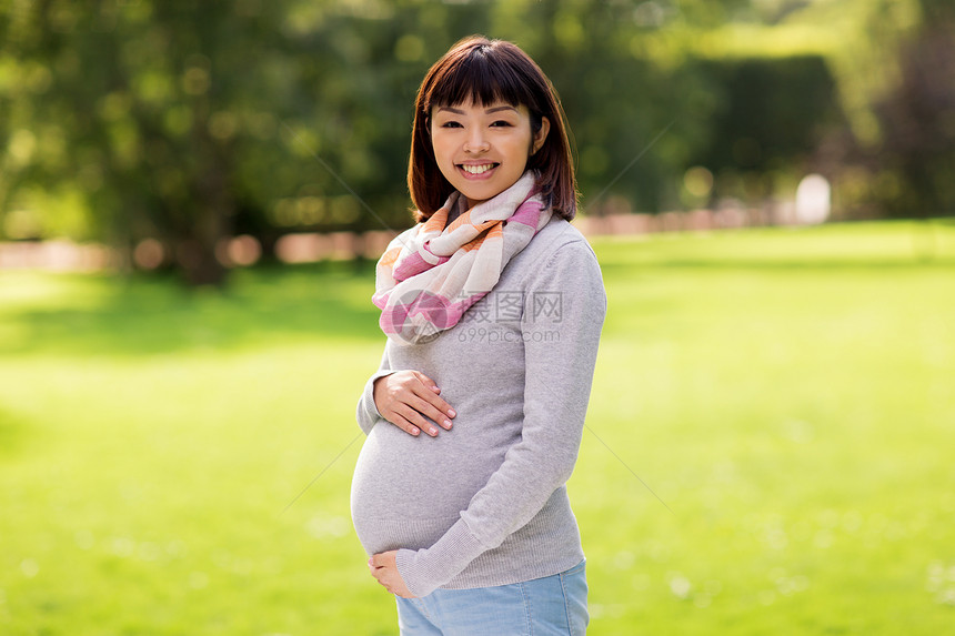 怀孕,人母亲的快乐的怀孕亚洲妇女公园快乐的亚洲孕妇公园图片