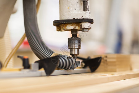 生产,制造木工行业钻压机木工板车间车间钻压机木板背景