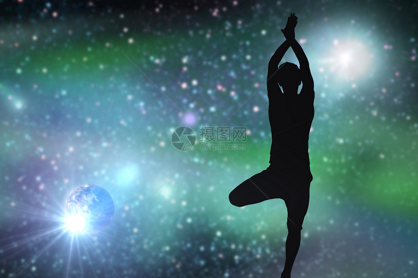 健身,正念谐黑色剪影的人瑜伽树姿势背景太空上瑜伽的人的剪影太空上瑜伽的人的剪影图片