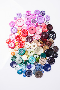 彩色按钮素材彩色按钮堆隔离白色背景上五颜六色的纽扣堆背景
