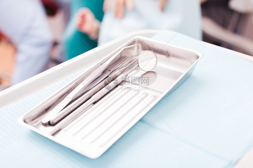 牙医接待处的特写医疗器械看牙医图片
