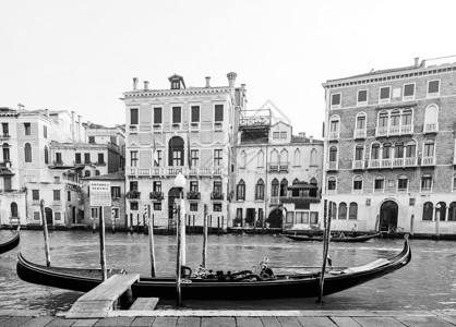 意大利威尼斯大运河上的贡多拉图片