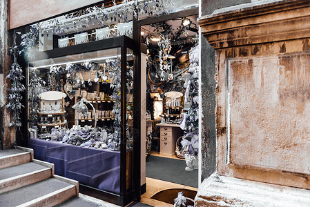 威尼斯商店橱窗里游戏主权背景图片