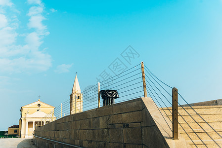 凯尔洛瑞们的天夫人教堂意大利科勒海滩,桑图里奥德拉麦当娜戴尔安杰洛背景