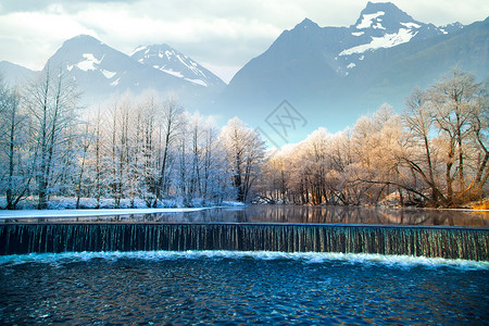 秋天冬天冬天风景如画冬天的山挪威图片