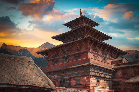 尼泊尔萨朗科尼泊尔加德满都瓦利的巴克塔普尔的杜巴尔广场寺庙背景