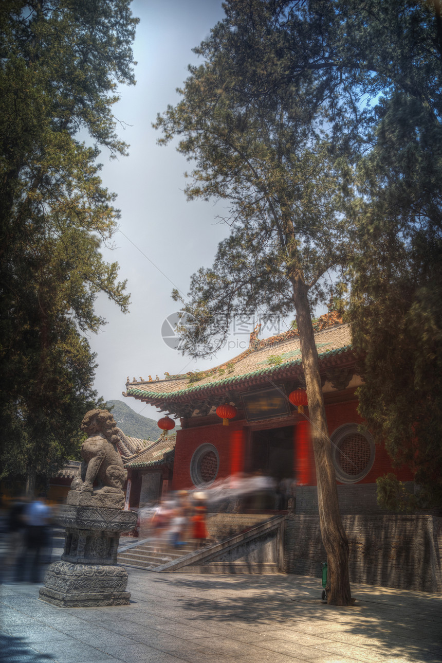 少林中国中部的座佛教寺院位于山上少林座佛教寺院图片