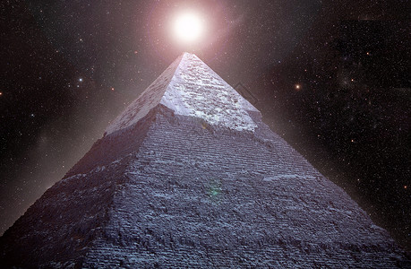 星空背景下的吉萨金字塔吉萨法老的金字塔高清图片