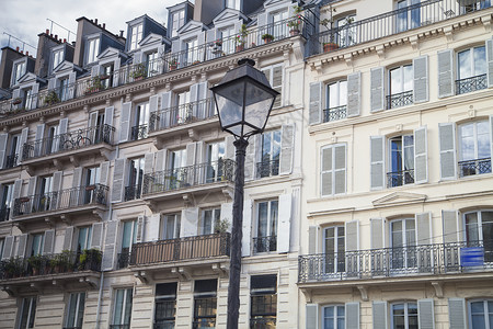 巴黎旧房子的窗户法国,欧洲巴黎旧房子的窗户图片