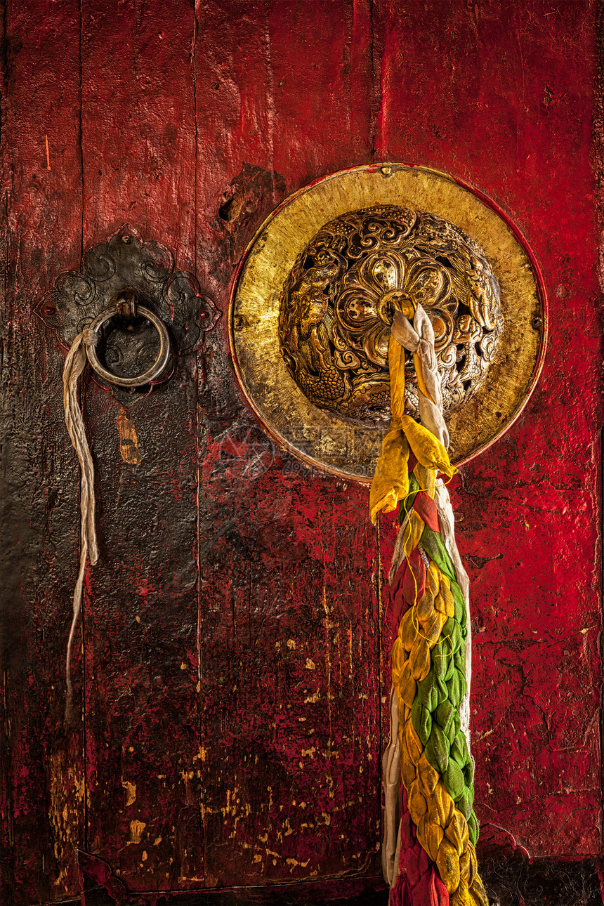佛教寺院HemisGompa门的装饰门把手拉达克,门把手佛教寺院图片