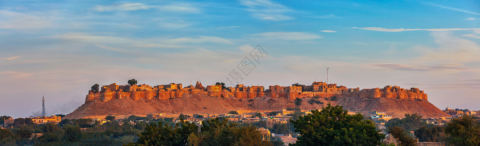 贾萨尔默堡全景世界上最大的堡垒之,被称为日出时的金堡声纳奎拉贾萨尔默,拉贾斯坦邦,印度贾萨尔默堡全景被称为金堡声纳奎图片