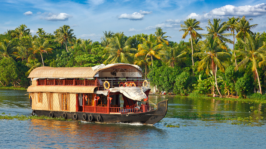 喀拉拉背水上的游艇全景喀拉拉邦,印度印度喀拉拉背水上的游艇图片