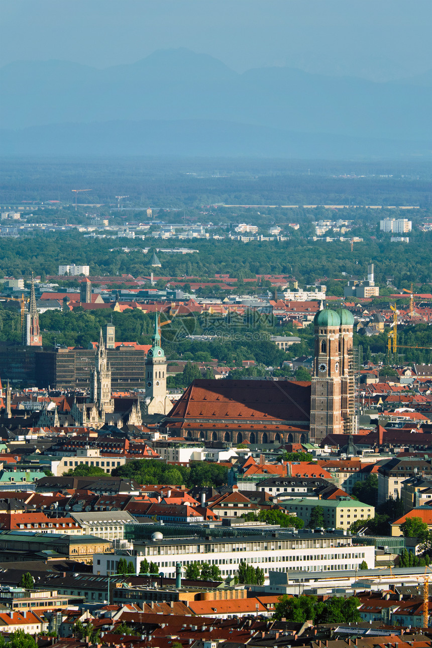 奥林匹克塔奥林匹克塔俯瞰慕尼黑中心慕尼黑,巴伐利亚,德国慕尼黑的鸟瞰慕尼黑,德国图片