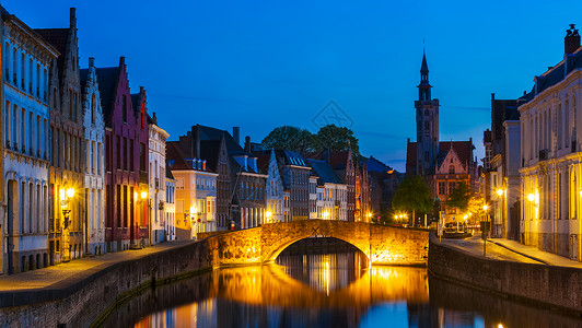 比利时黄昏布鲁日布鲁日运河全景布鲁日夜间城市景观,比利时图片