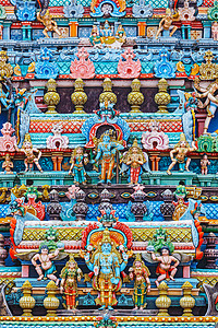 兰加那斯瓦米印度教寺庙Gopura塔上的BAS浮雕斯里兰加纳塔瓦米寺蒂鲁奇拉帕利毛,泰米尔纳德邦,印度印度教寺庙戈普拉塔背景