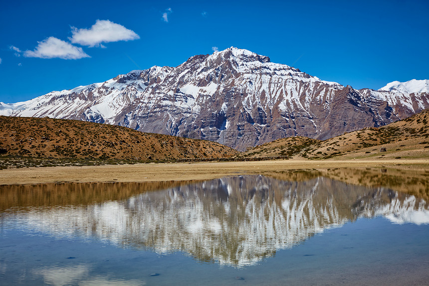 喜马拉雅山的丹卡尔湖印度希马查尔邦的斯皮蒂山谷丹卡尔湖印度希马查尔邦的斯皮蒂山谷图片