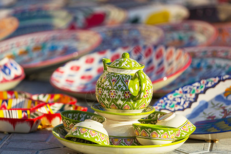 中亚乌兹别克斯坦美丽的手工陶瓷图片