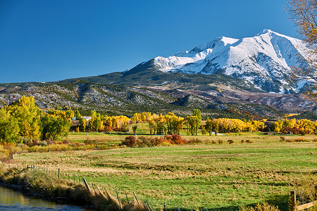 索布里斯山秋季景观科罗拉多岩石山,美国图片