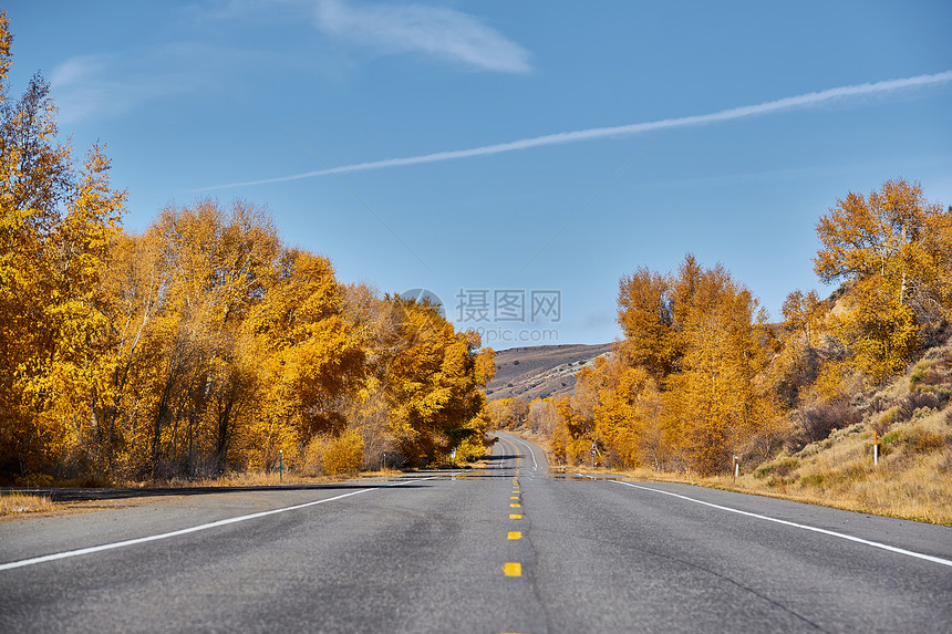 科罗拉多州的公路秋天,美国图片