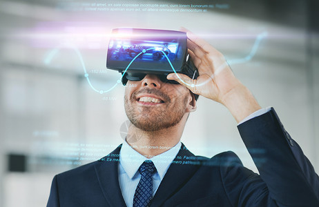 璃杯现实技术增强现实商人与VR耳机全息数办公室配备虚拟现实耳机的商人背景