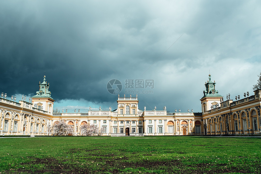 华沙威拉诺的古老宫殿,公园建筑图片