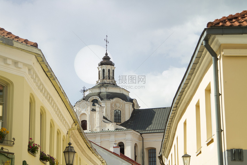 维尔纽斯街的夏天立陶宛图片