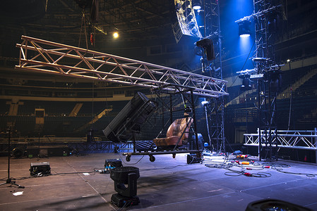 舞台建设素材为露天音乐会准备舞台背景