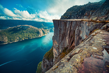 LysefjordPreikestolen悬崖夏季景观挪威没人背景图片