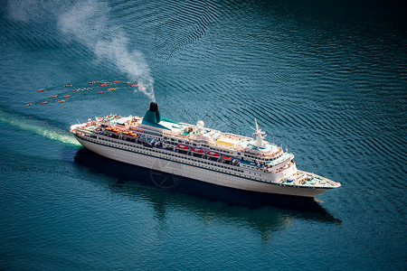 游轮,挪威吉兰格峡湾上的游轮旅游度假旅游图片