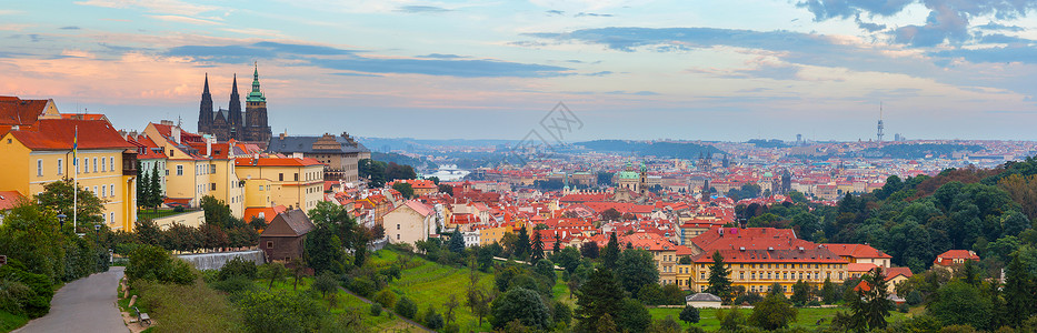 弗拉塔瓦布拉格全景与布拉格城堡背景