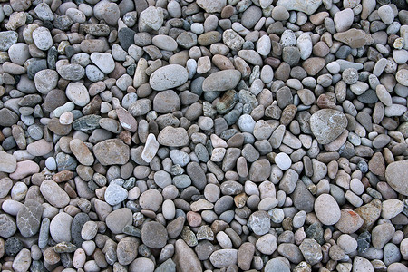 许多微小的灰色石头的图像图片