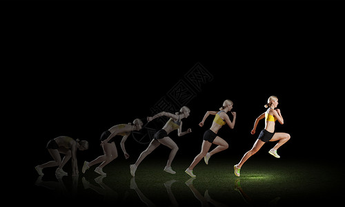 正运行女运动员全速前进轻的女运动员黑暗的背景下跑得很快背景